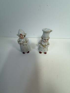 Vintage Porcelain Dutch Boy and Girl Salt and Pepper Shakers